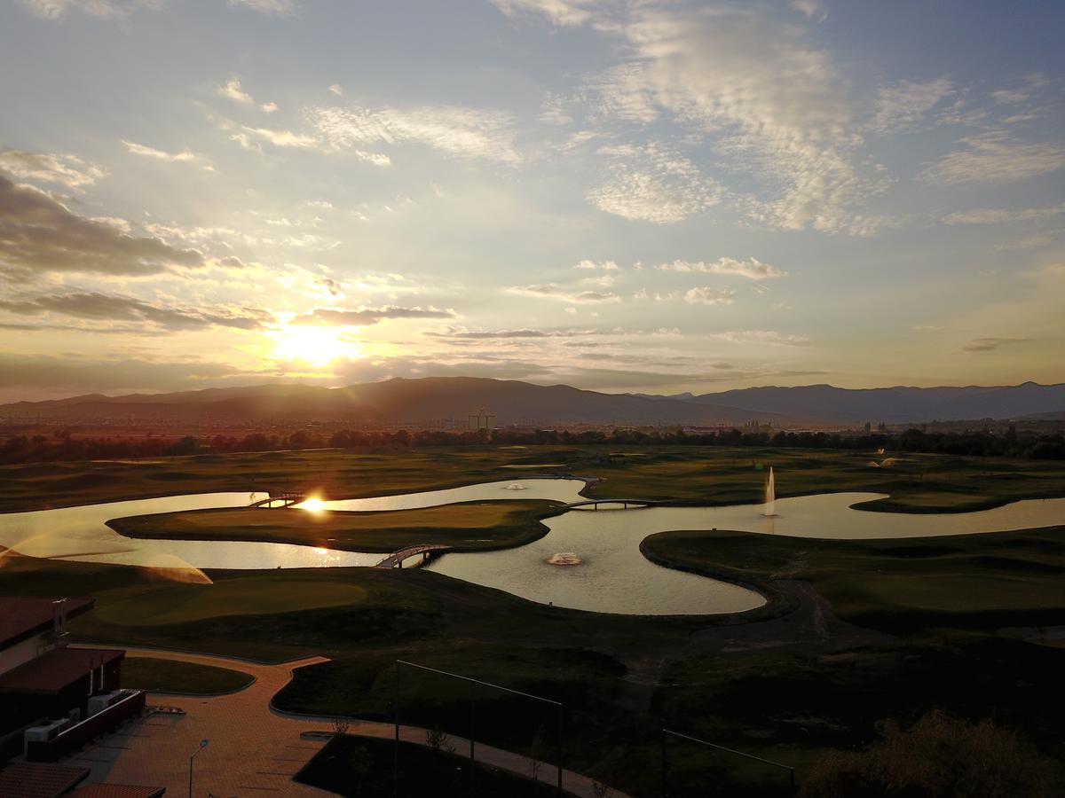 Theodora Golf Club Hotel Alba Iulia Ngoại thất bức ảnh