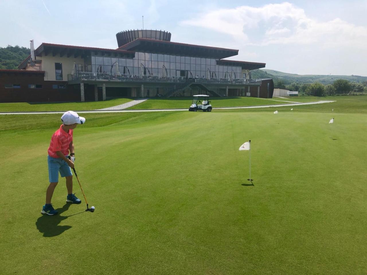 Theodora Golf Club Hotel Alba Iulia Ngoại thất bức ảnh