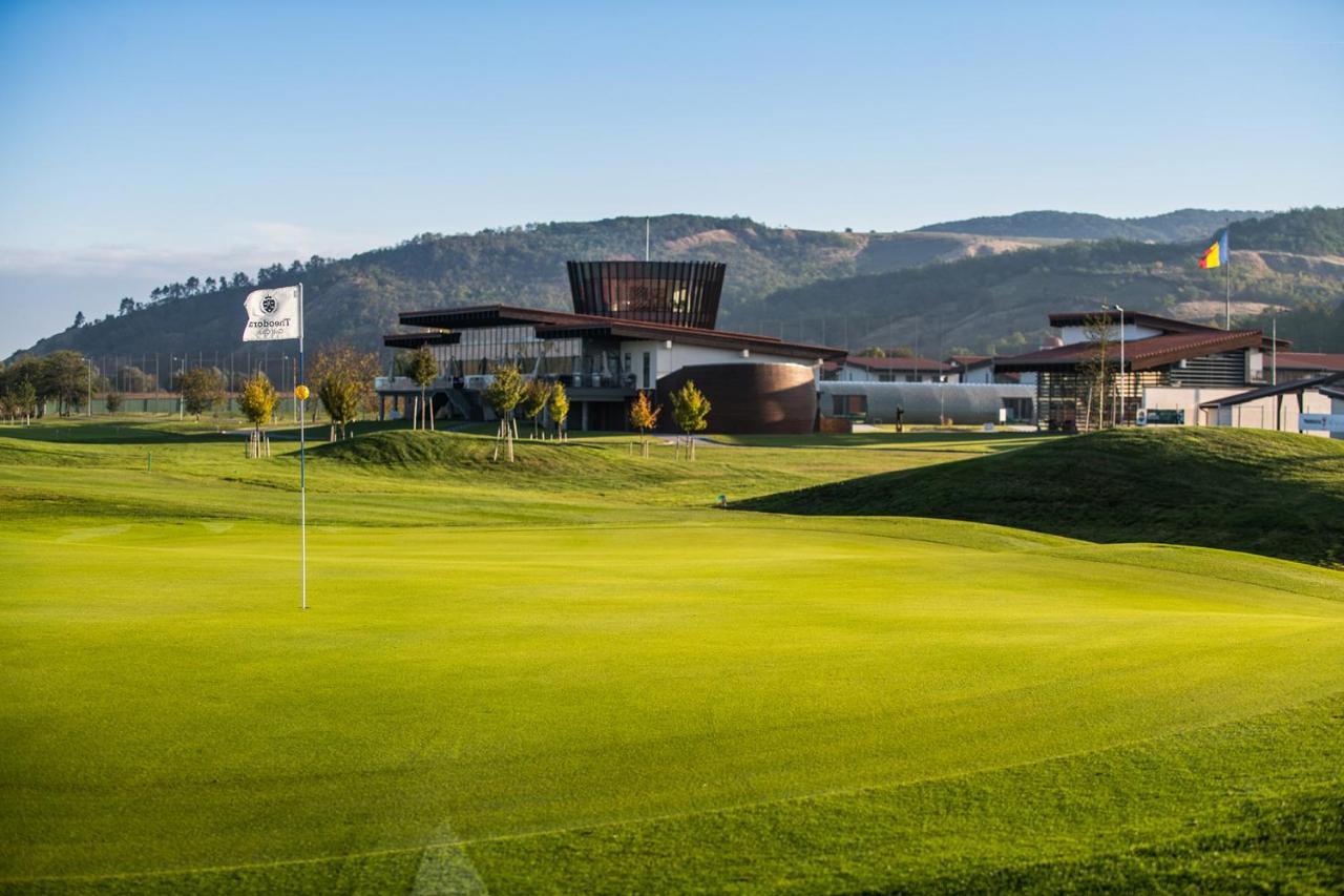 Theodora Golf Club Hotel Alba Iulia Ngoại thất bức ảnh